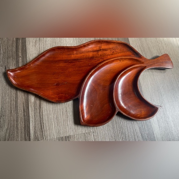 Elegant Brown Wooden Serving Platter Set - Picture 1 of 6